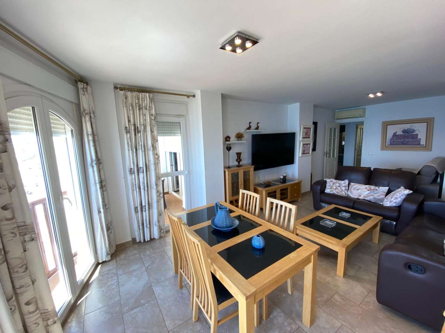 Magnifique appartement à vendre avec vue sur la mer dans la zone de la plage de la 1ère ligne Carvajal (Benalmadena)