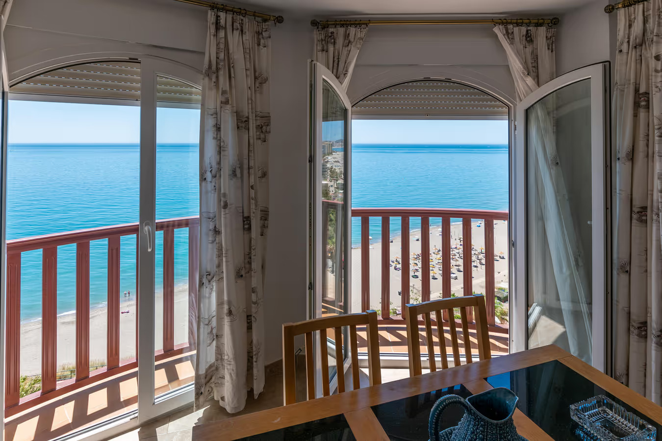 Magnifique appartement à vendre avec vue sur la mer dans la zone de la plage de la 1ère ligne Carvajal (Benalmadena)