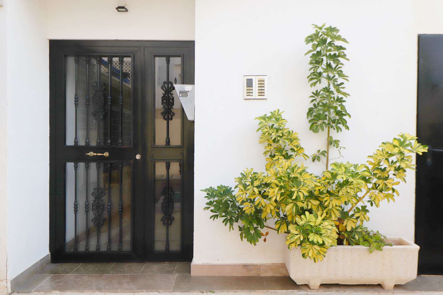 SE VENDE MAGNIFICO  PISO A REFORMAR  EN ZONA LA LEALA - EL SALTILLO (OTRREMOLINOS)