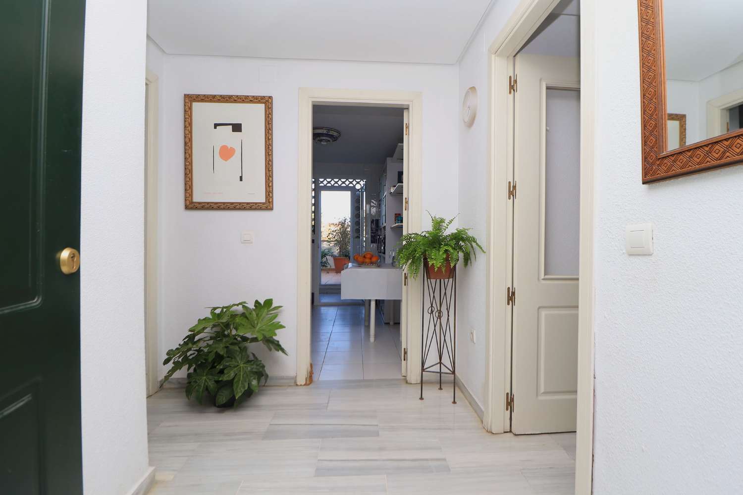 SE VENDE MAGNIFICO  PISO A REFORMAR  EN ZONA LA LEALA - EL SALTILLO (OTRREMOLINOS)