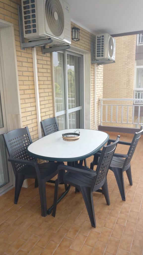 SE ALQUILA desde 1/09/2026- 30/06/27 MAGNIFICO APARTAMENTO CON VISTAS AL MAR EN 1ª LINEA DE PLAYA  EN LOS BOLICHES