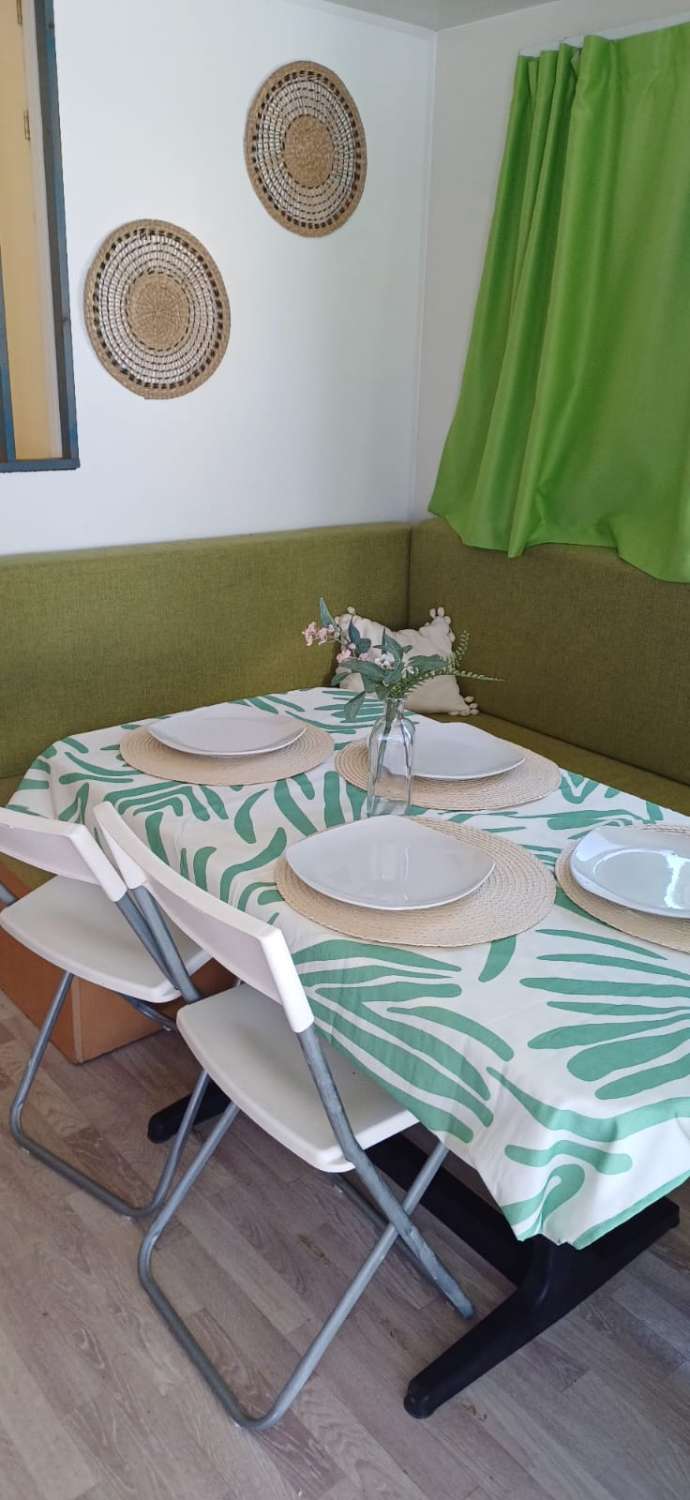 SE ALQUILA  DESDE AHORA HASTA  31.05.26 Y DESDE 01/09/2026-30/06/2027 BUNGALOW DE FIBRA EN ZONA PINARES DE SAN ANTON (ALHAURIN)
