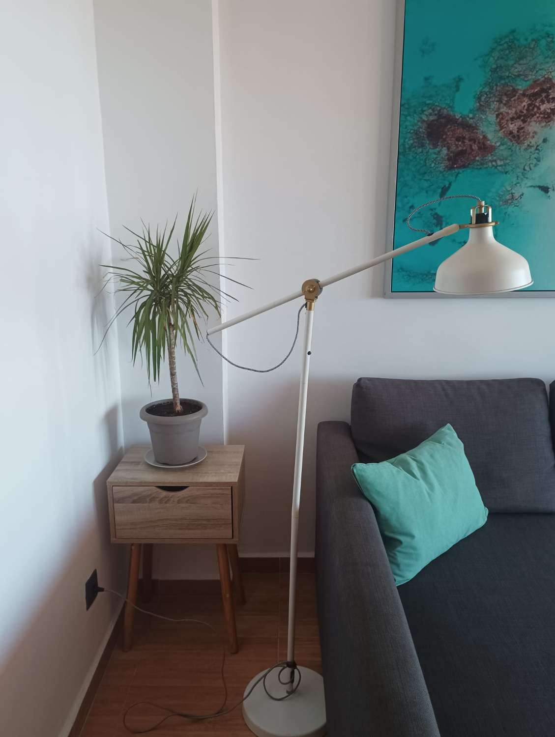 SE ALQUILA HASTA  30.04.2026 Y DESDE 01/09/2026-30/06/2027  CON VISTAS AL MAR (TORREMOLINOS)