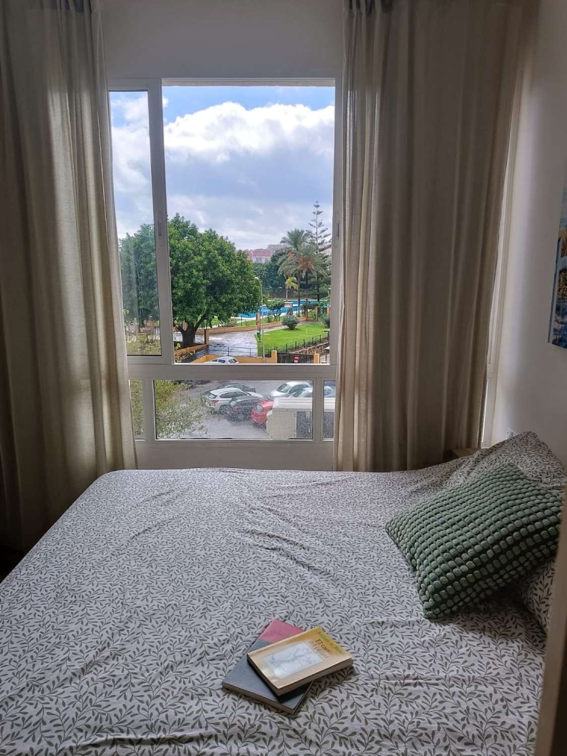 media temporada . Se alquila desde 01/09/26- 30/06/27 bonito estudio con vistas al mar en La Colina (Torremolinos)