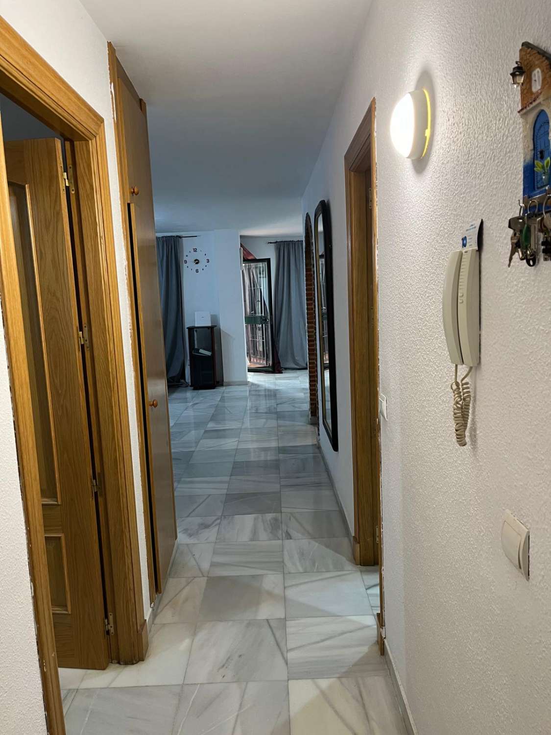 Se alquila desde 1.9.26-30.6.27 bonito apartamento en Benalmádena