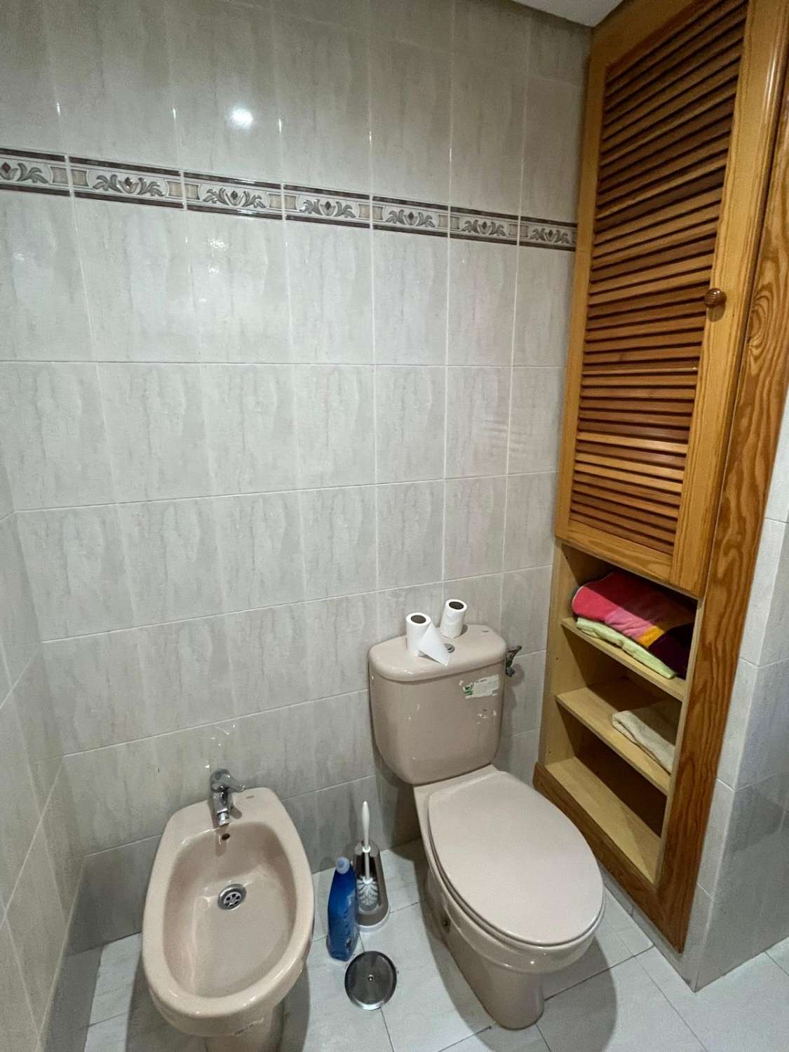 Se alquila desde 1.9.26-30.6.27 bonito apartamento en Benalmádena