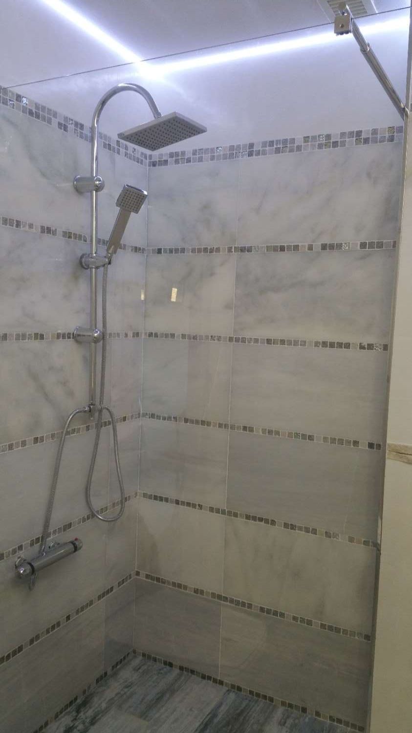 SE ALQUILA  DESDE  AHORA AL 30.5.26 y  DESDE 15/10/26 -30/5/27  BONITO ATICO EN MIJAS COSTA