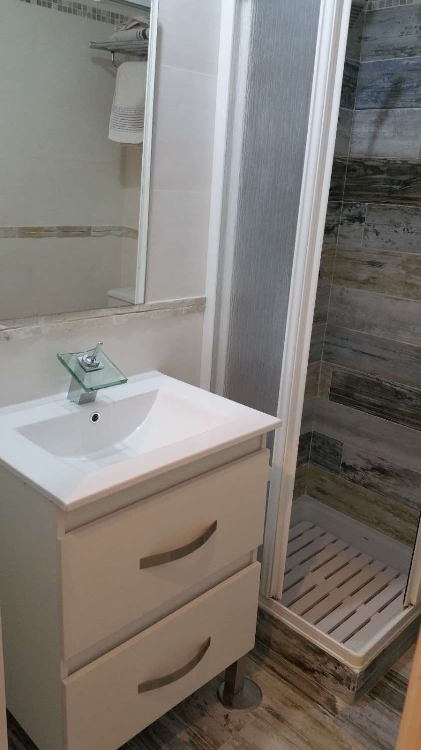 SE ALQUILA  DESDE  AHORA AL 30.5.26 y  DESDE 15/10/26 -30/5/27  BONITO ATICO EN MIJAS COSTA