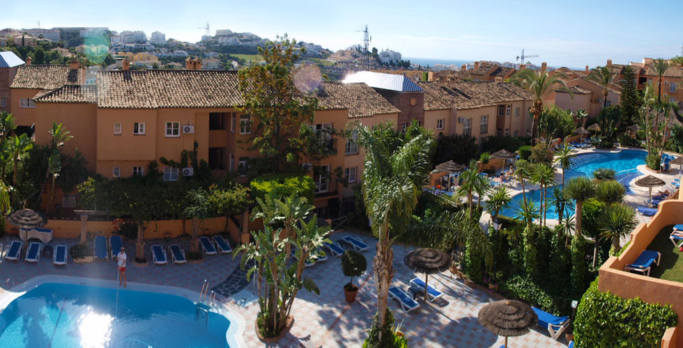 SE ALQUILA  DESDE  AHORA AL 30.5.26 y  DESDE 15/10/26 -30/5/27  BONITO ATICO EN MIJAS COSTA