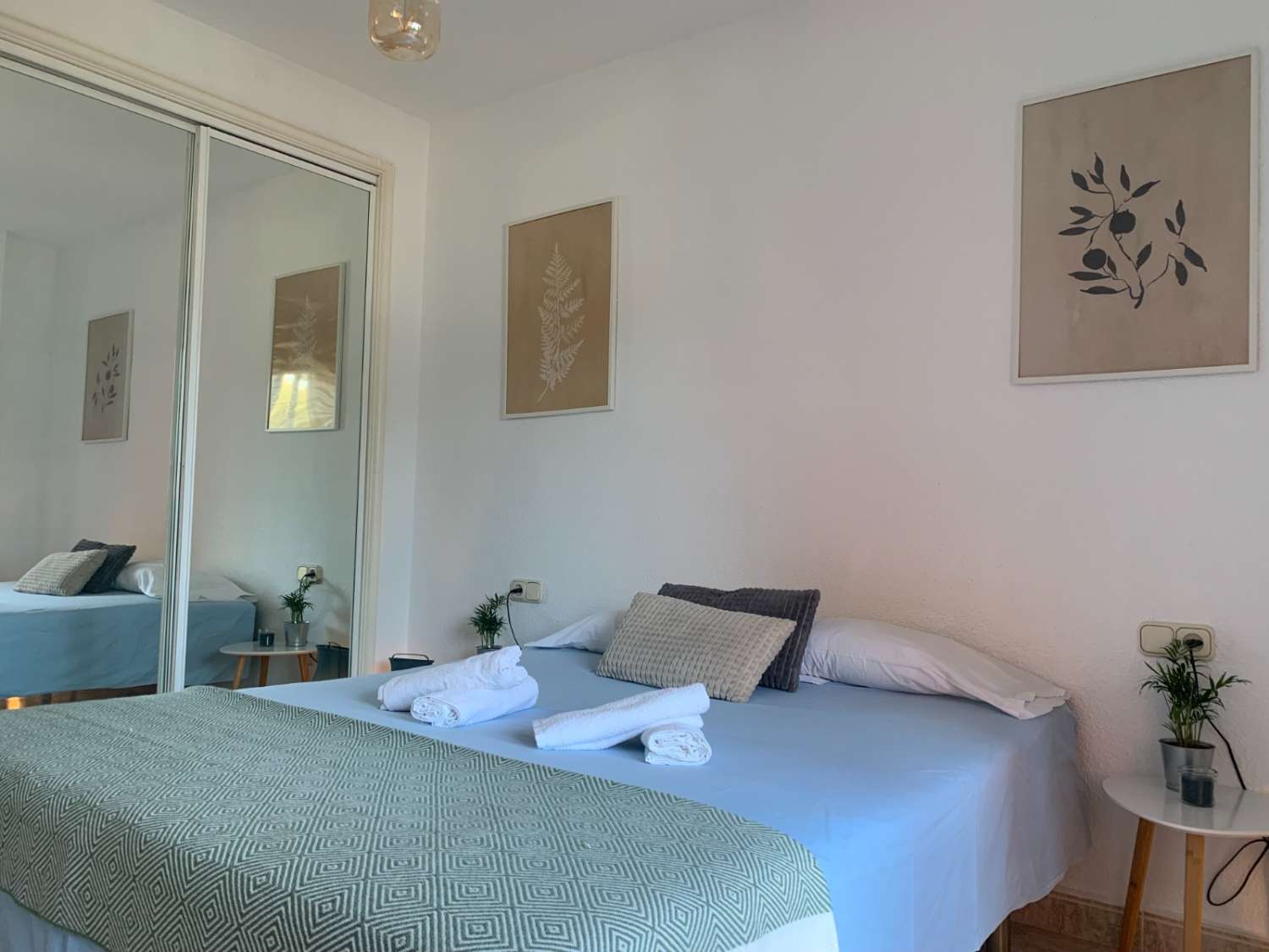 SE ALQUILA DESDE AHORA  HASTA 31.05.26  Y DESDE 01/09/2026 HASTA 30/06/2027 BONITO APARTAMENTO CON VISTAS AL MAR  EN BENALMADENA