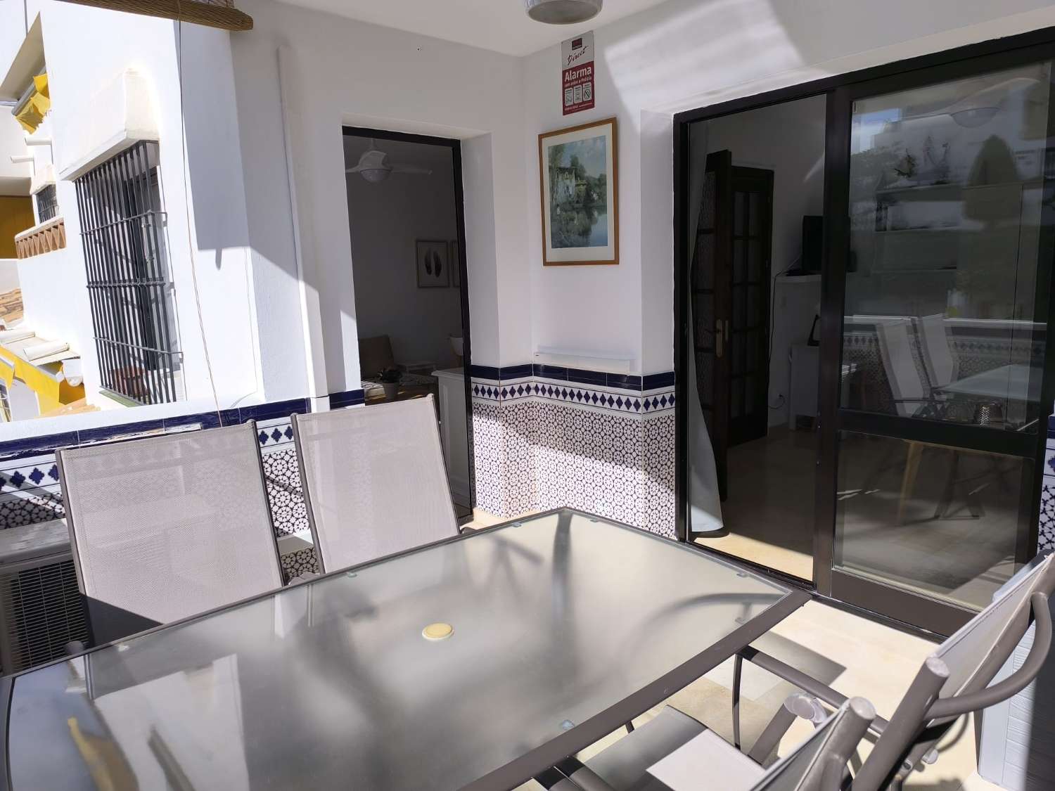 MEDIA TEMPORADA . SE ALQUILA DESDE 01/11/2026 HASTA 31.5.27 BONITO APARTAMENTO EN BENALMADENA COSTA