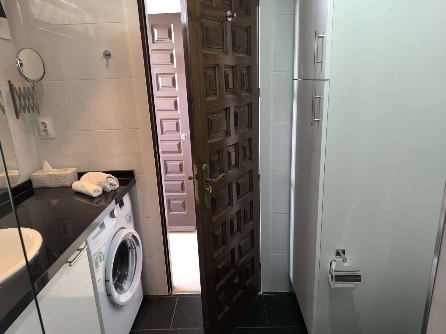 MEDIA TEMPORADA . SE ALQUILA DESDE 01/11/2026 HASTA 31.5.27 BONITO APARTAMENTO EN BENALMADENA COSTA