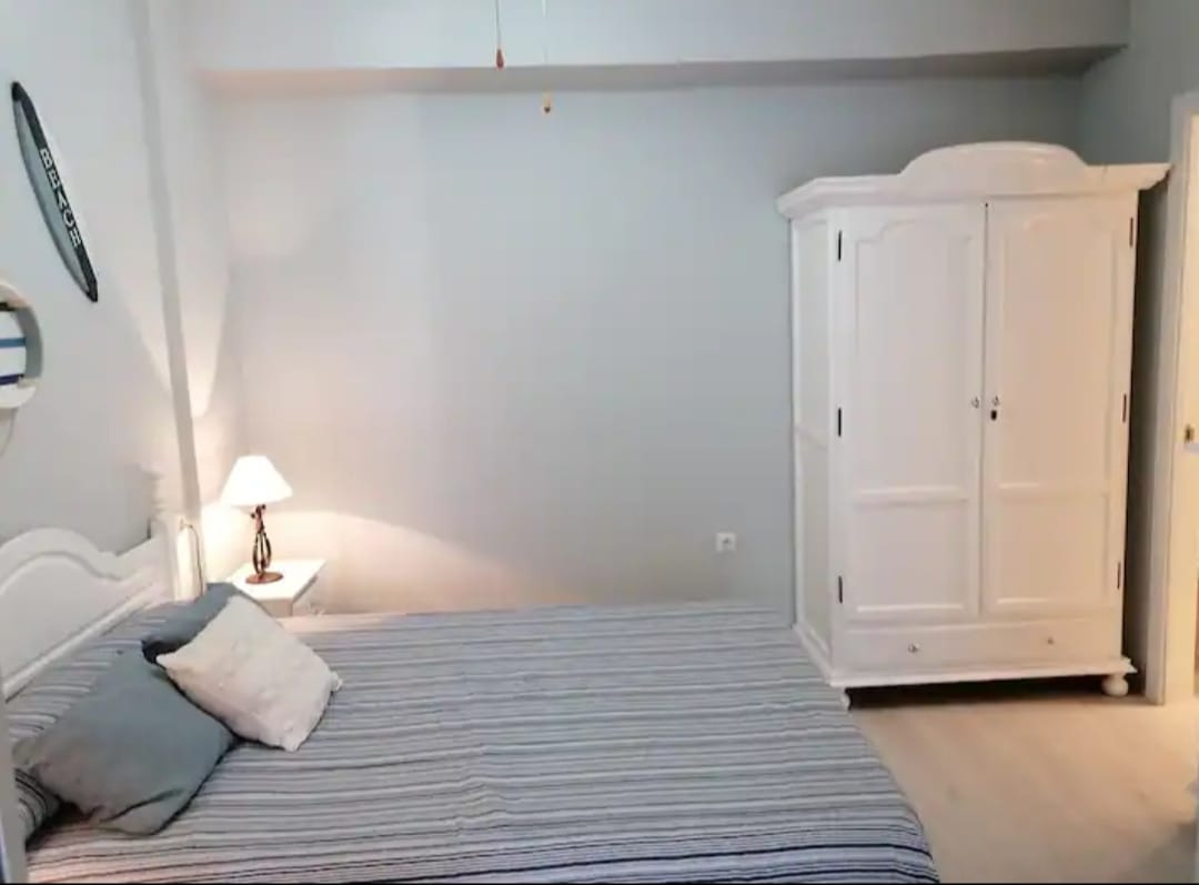 SE ALQUILA DESDE 1,10,26-30.6.27 BONITO APARTAMENTO EN LA CARIHUELA (TORREMOLINOS)