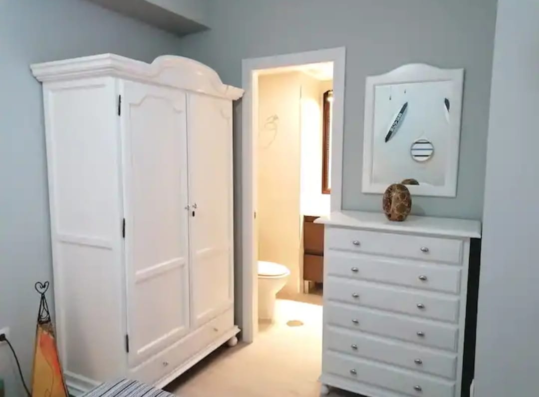 SE ALQUILA DESDE 1,10,26-30.6.27 BONITO APARTAMENTO EN LA CARIHUELA (TORREMOLINOS)