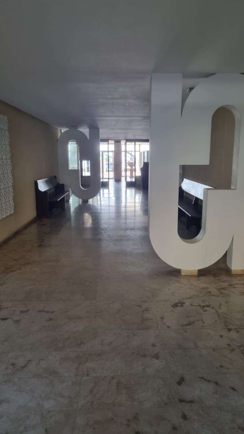 SE ALQUILA  APARTAMENTO DESDE  01/04/26 - 30/06/26 DESDE 01/09/26- 30/06/27  EN 1ª LINEA DE PLAYA  CON VISTAS  AL MAR  EN LOS BOLICHES