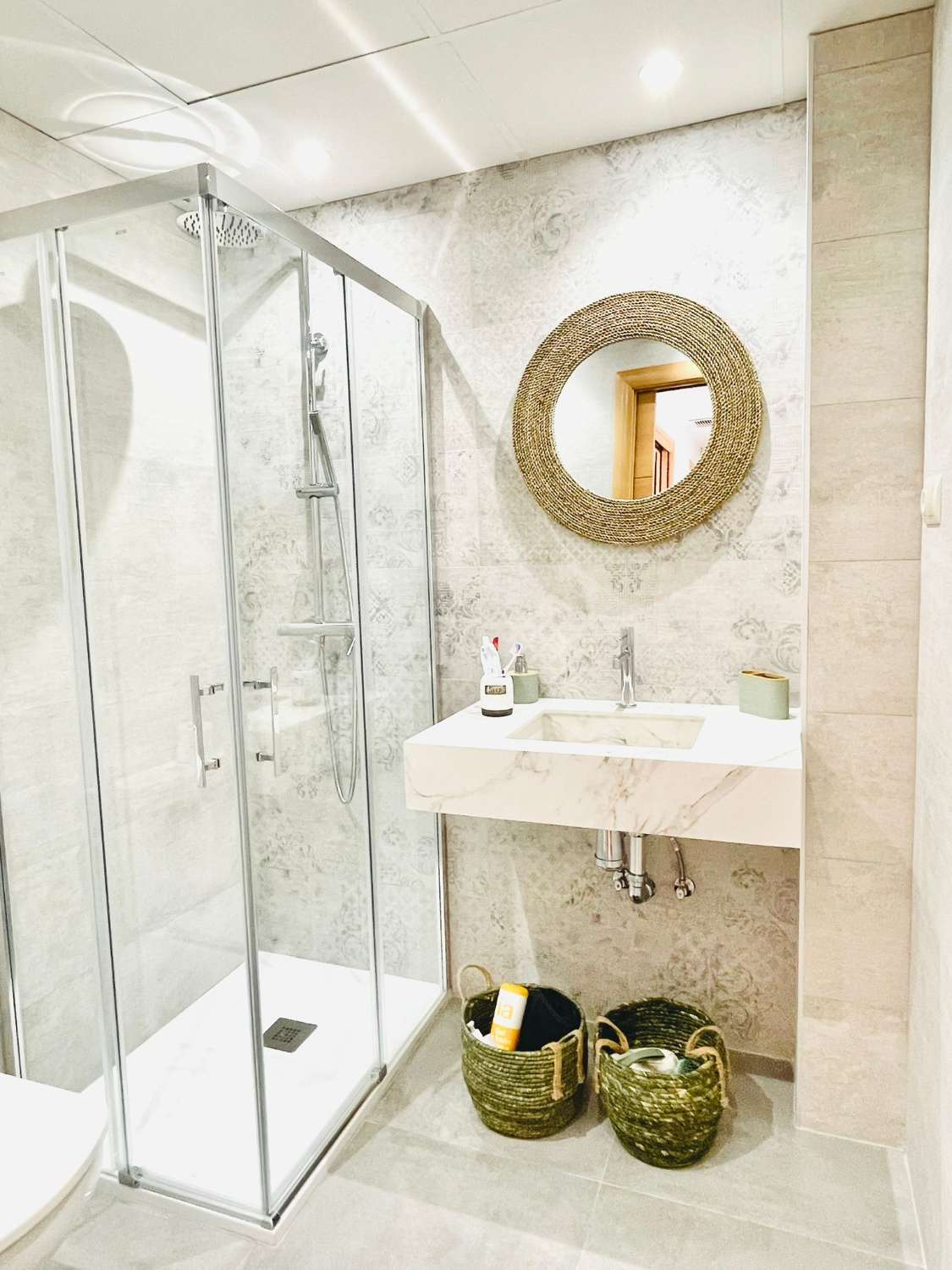 SE ALQUILA HASTA 30/03/26 Y DESDE 01/09/2026-30/06/2027 APARTAMENTO DE 1 DORMITORIO (FUENGIROLA)