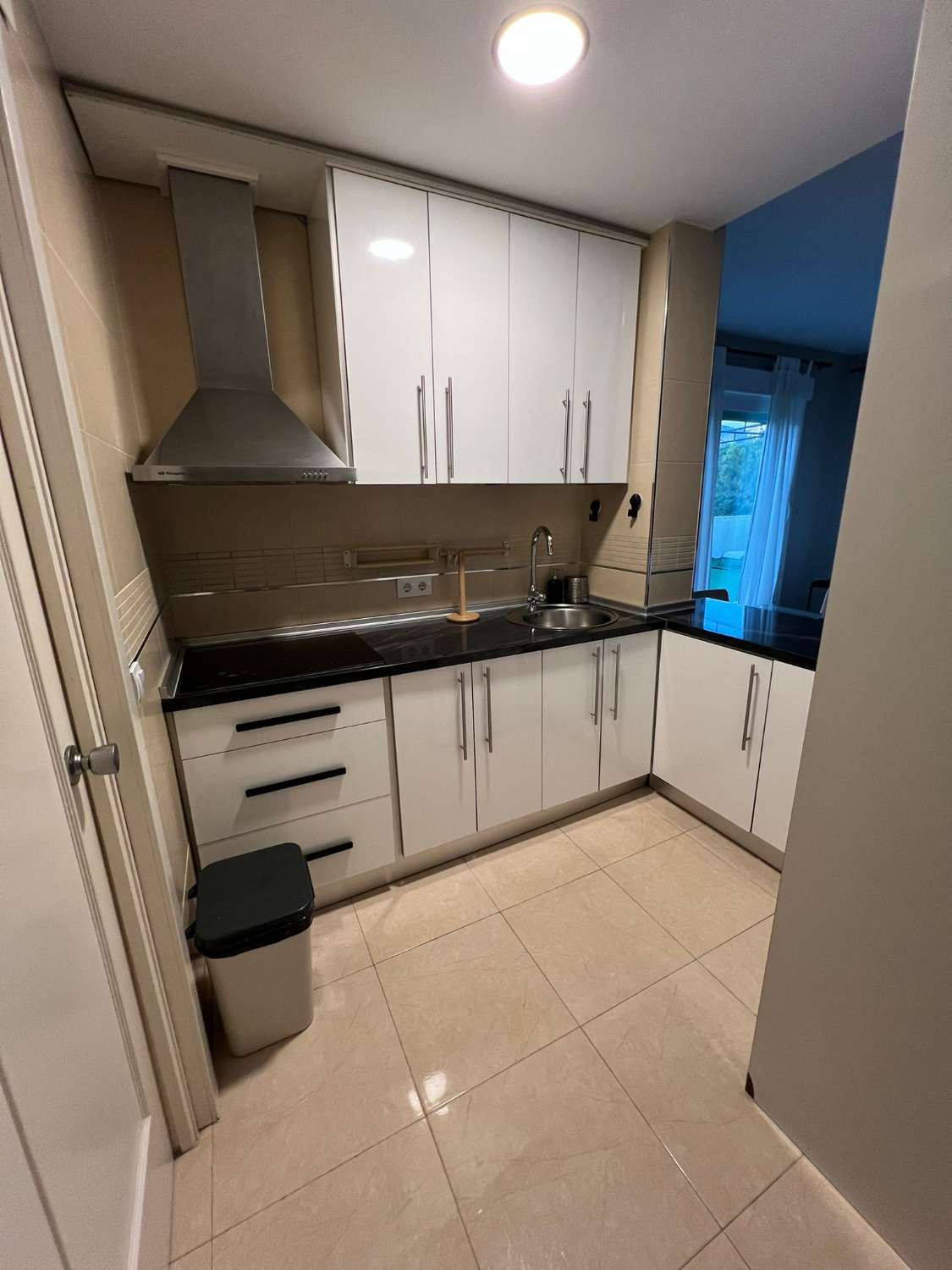 SE ALQUILA HASTA 30/06/26 Y DESDE 01/09/2026 HASTA 30/06/2027 APARTAMENTO DE 1 DORMITORIO (Benalmádena)
