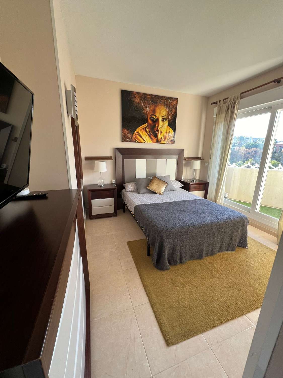 SE ALQUILA HASTA 30/06/26 Y DESDE 01/09/2026 HASTA 30/06/2027 APARTAMENTO DE 1 DORMITORIO (Benalmádena)