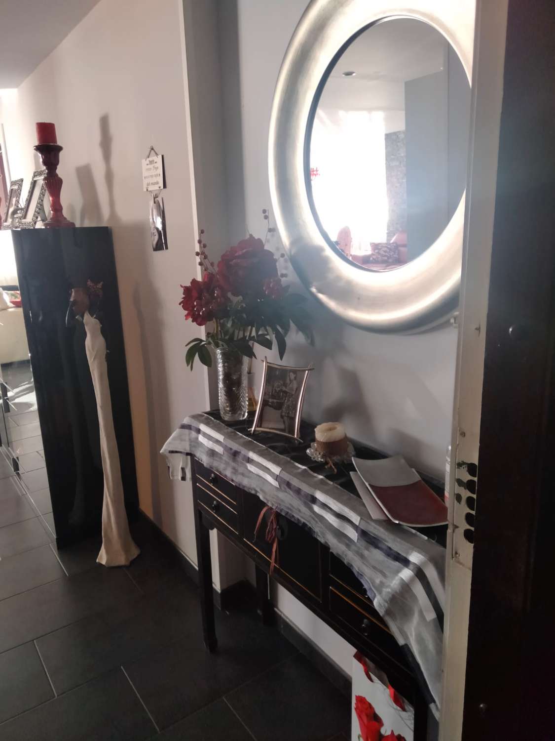 MEDIA TEMPORADA . SE ALQUILA HASTA 30.6.26 Y DESDE 01/09/2026- 30/06/2027 BONITO APARTAMENTO CON MAGNIFICAS VISTAS AL MAR EN PLAYAMAR (TORREMOLINOS)