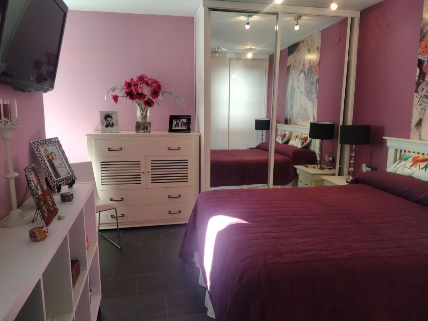 MEDIA TEMPORADA . SE ALQUILA HASTA 30.6.26 Y DESDE 01/09/2026- 30/06/2027 BONITO APARTAMENTO CON MAGNIFICAS VISTAS AL MAR EN PLAYAMAR (TORREMOLINOS)