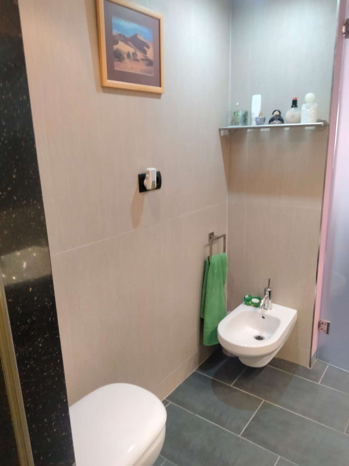 MEDIA TEMPORADA . SE ALQUILA HASTA 30.6.26 Y DESDE 01/09/2026- 30/06/2027 BONITO APARTAMENTO CON MAGNIFICAS VISTAS AL MAR EN PLAYAMAR (TORREMOLINOS)