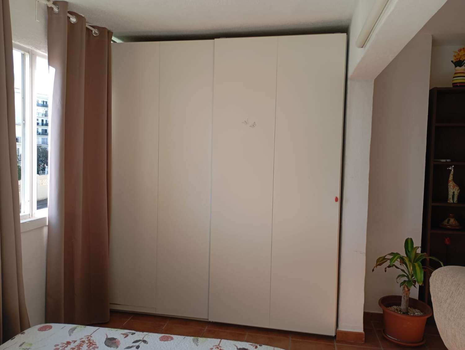 SE ALQUILA DESDE 01/02/2026 -30/05/2026 ESTUDIO CON AMPLIA TERRAZA EN BENALMADENA