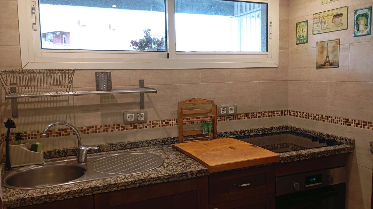 SE ALQUILA DESDE 01/02/2026 -30/05/2026 ESTUDIO CON AMPLIA TERRAZA EN BENALMADENA