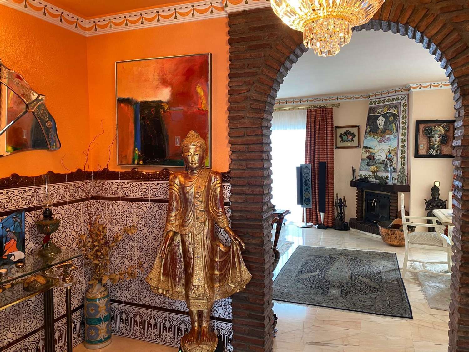 Se vende magnifica villa con vistas al mar en Torremuelle (Benalmadena)