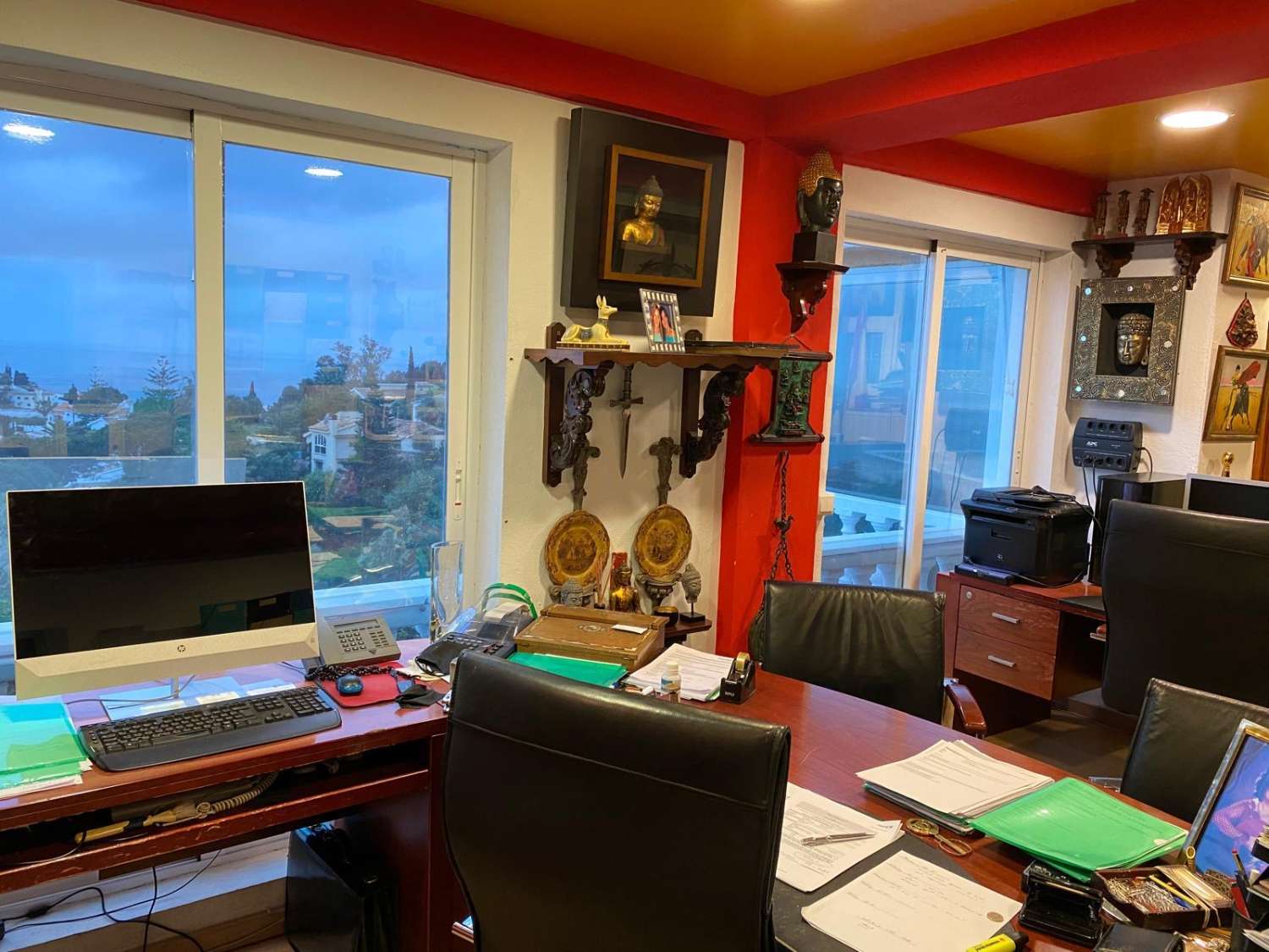 Se vende magnifica villa con vistas al mar en Torremuelle (Benalmadena)