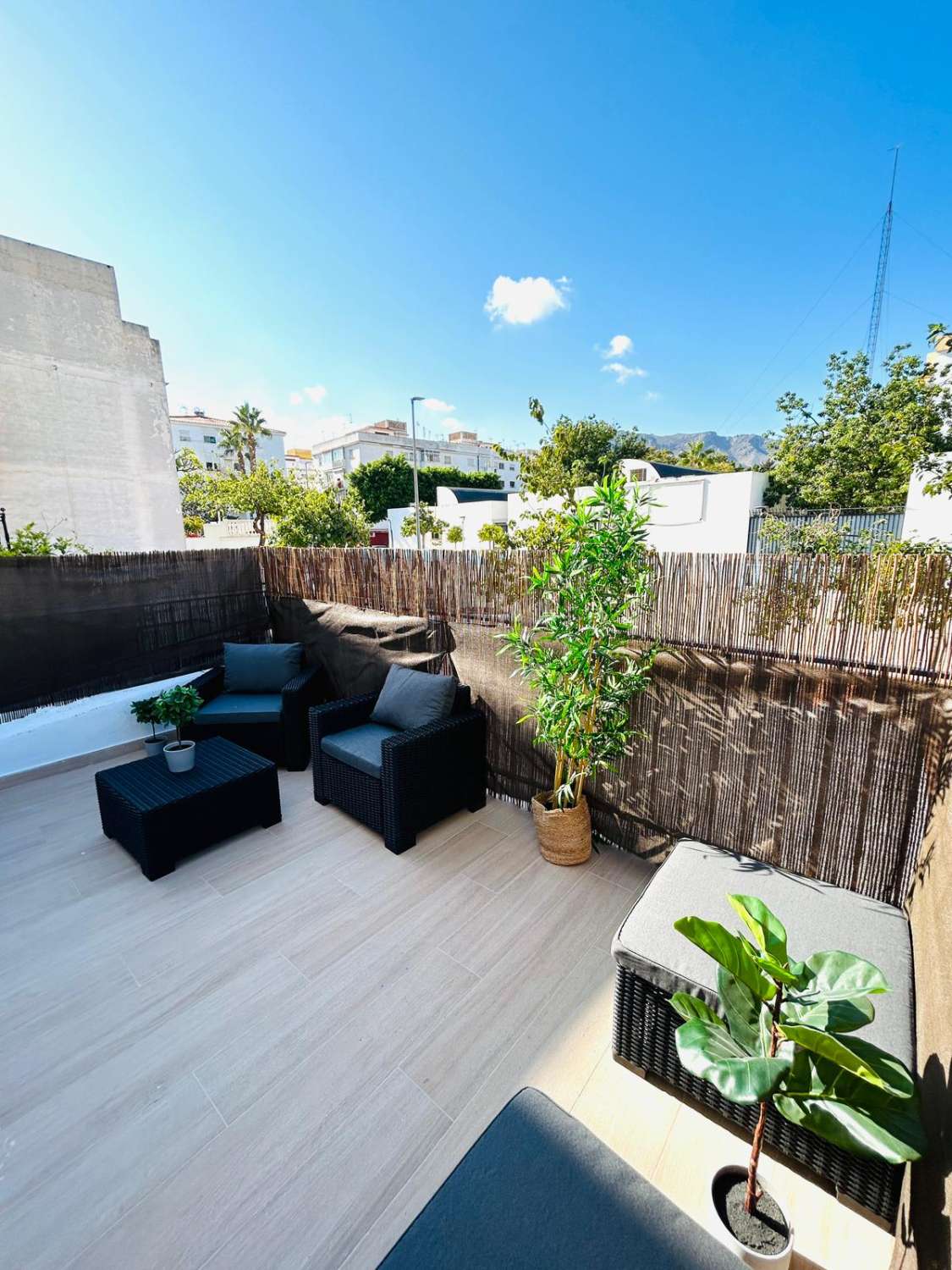 SE ALQUILA APARTAMENTO HASTA 30/06/26 Y DESDE 01/09/2026 HASTA 30/06/2027 BONITO APARTAMENTO EN TORREMOLINOS CENTRO