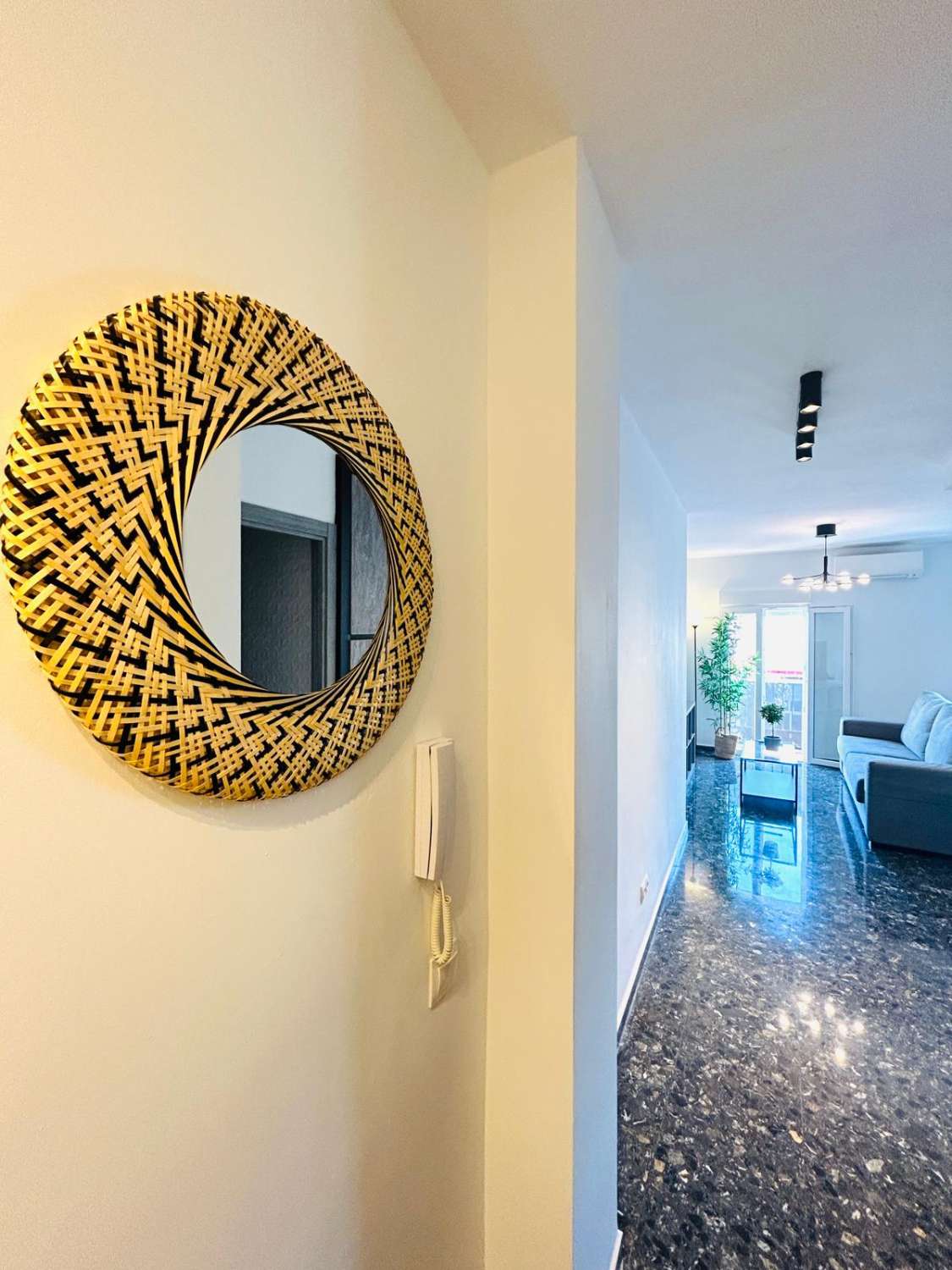 SE ALQUILA APARTAMENTO HASTA 30/06/26 Y DESDE 01/09/2026 HASTA 30/06/2027 BONITO APARTAMENTO EN TORREMOLINOS CENTRO