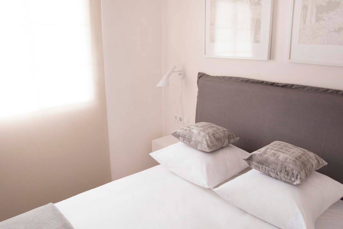 SE ALQUILA DESDE 1.3.26-30.6.26 PRECIOSO APARTAMENTO EN BENALMADENA