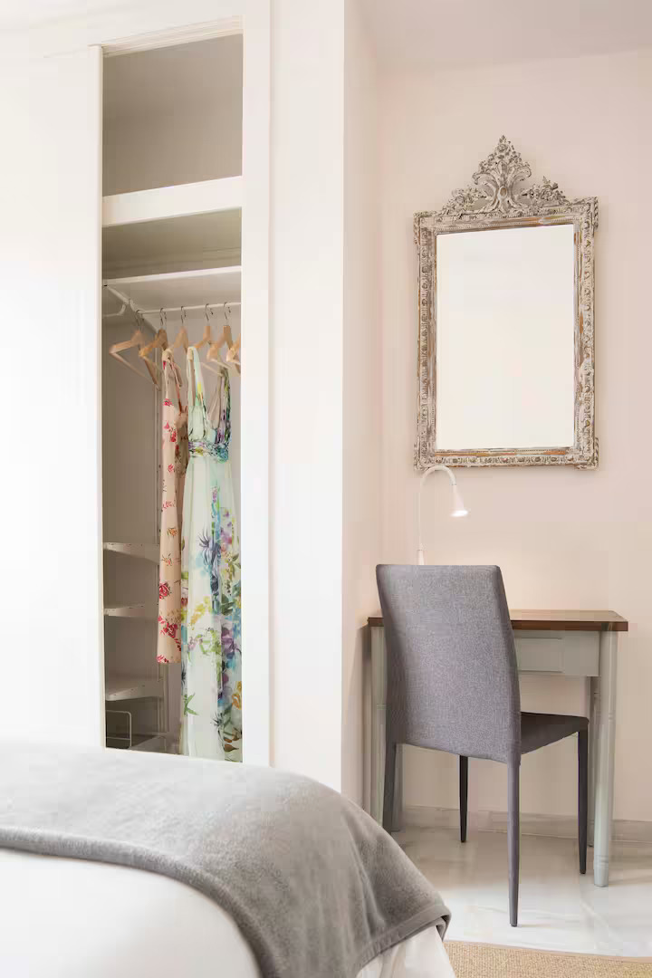 SE ALQUILA DESDE 1.3.26-30.6.26 PRECIOSO APARTAMENTO EN BENALMADENA