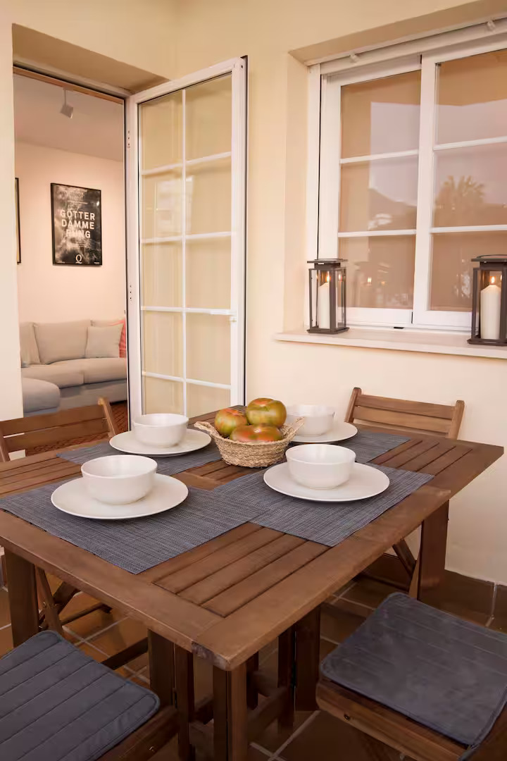 SE ALQUILA DESDE 1.3.26-30.6.26 PRECIOSO APARTAMENTO EN BENALMADENA