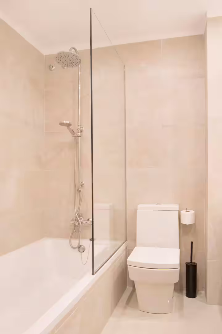 SE ALQUILA DESDE 1.3.26-30.6.26 PRECIOSO APARTAMENTO EN BENALMADENA