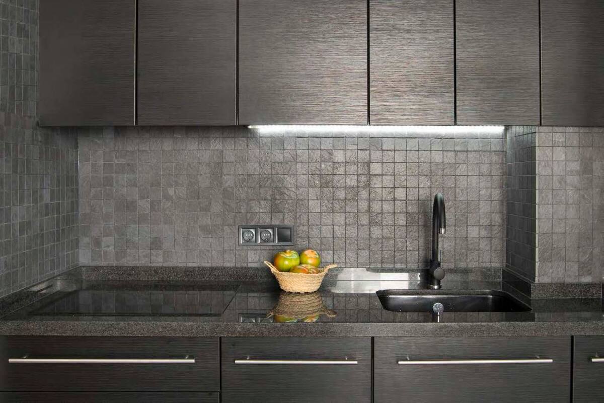 SE ALQUILA DESDE 1.3.26-30.6.26 PRECIOSO APARTAMENTO EN BENALMADENA