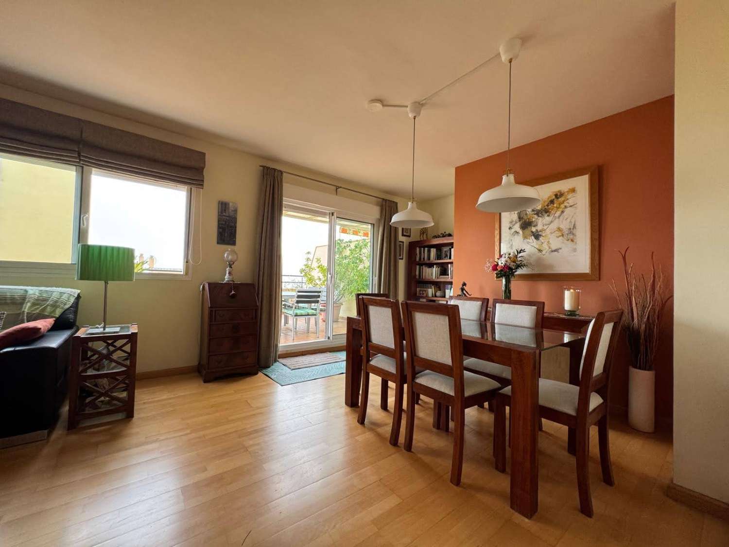 Se  vende magnifico Atico Duplex con impresionantes vistas al mar   y a la montaña en Torremolinos