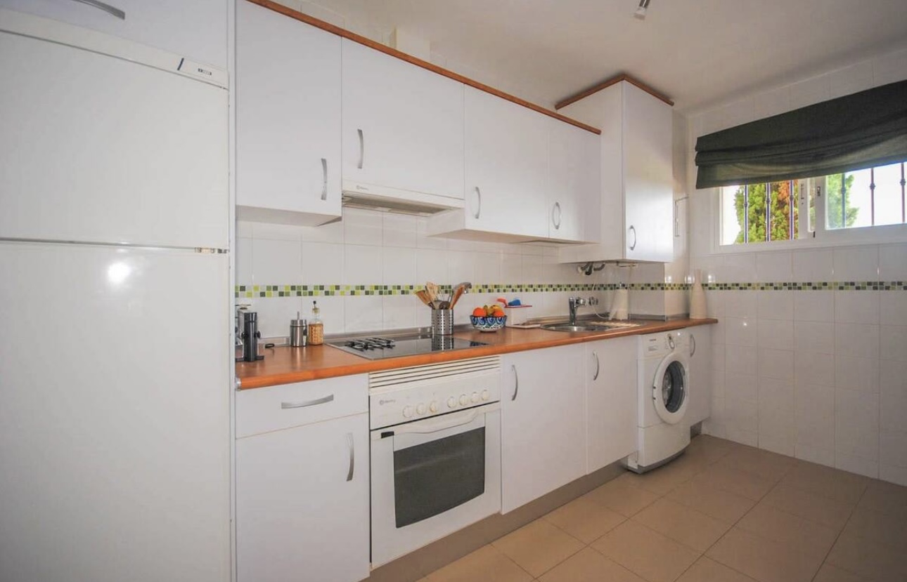SE ALQUILA  HASTA 15.06.26 BONITO APARTAMENTO EN MIJAS