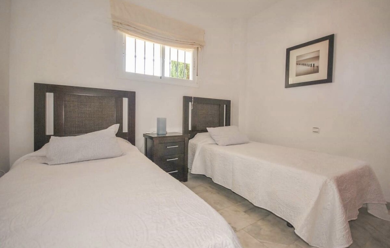SE ALQUILA  HASTA 15.06.26 BONITO APARTAMENTO EN MIJAS