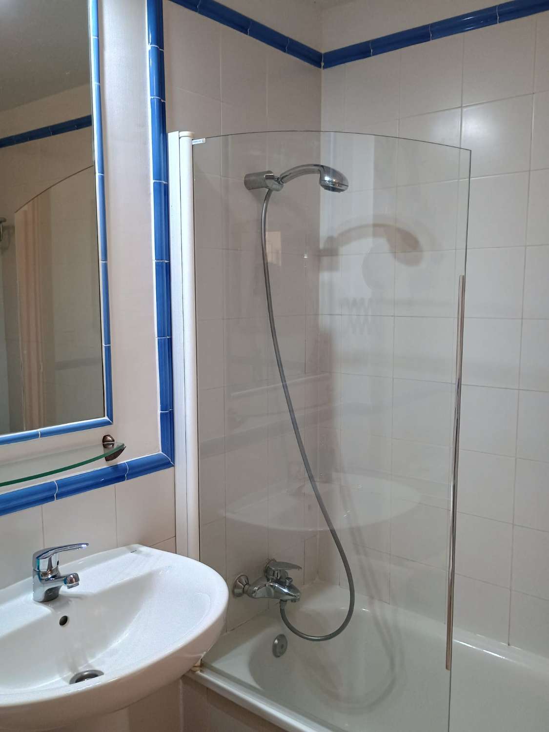 SE ALQUILA  HASTA 15.06.26 BONITO APARTAMENTO EN MIJAS