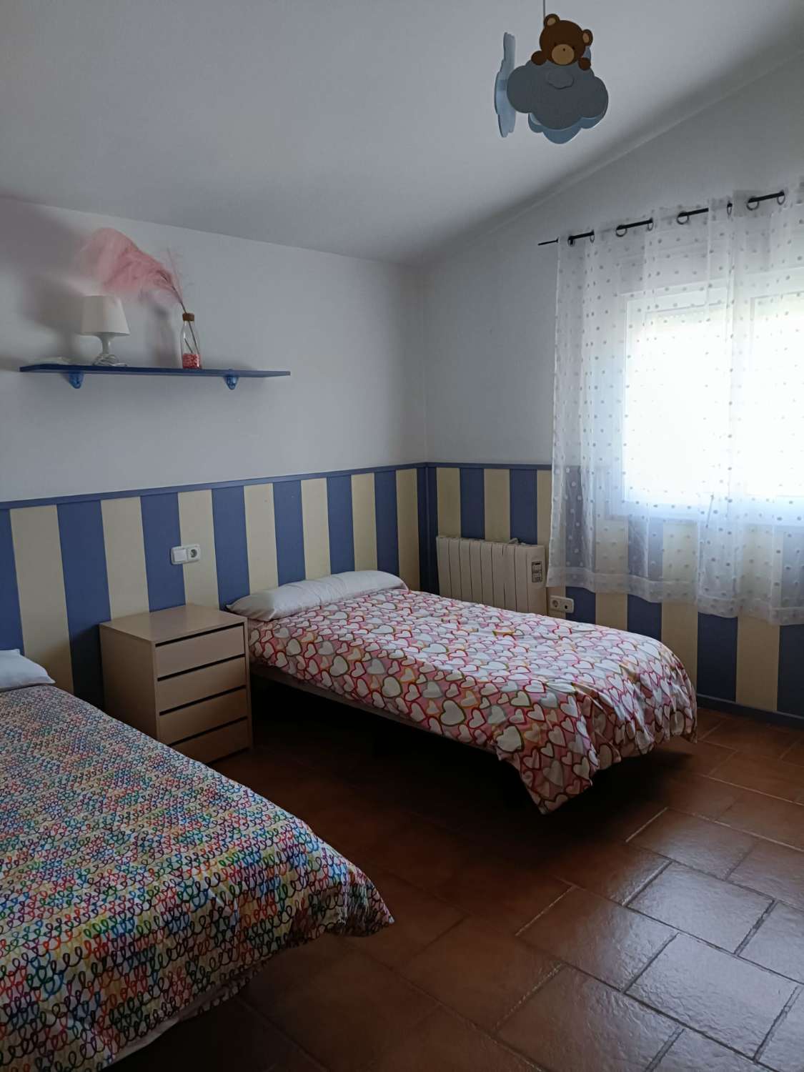 SE ALQUILA HASTA 26.3.26 CHALET INDIVIDUAL EN LA SIERRA ZONA EL PALO (MALAGA)