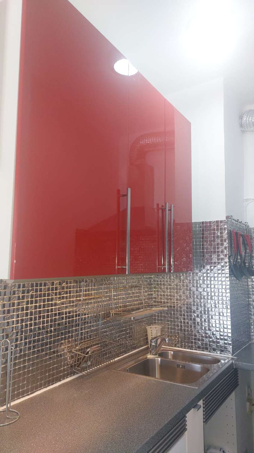 MEDIA TEMPORADA SE ALQUILA  DESDE 01/10/26-30.03.27  BONITO APARTAMENTO EN TORREMOLINOS