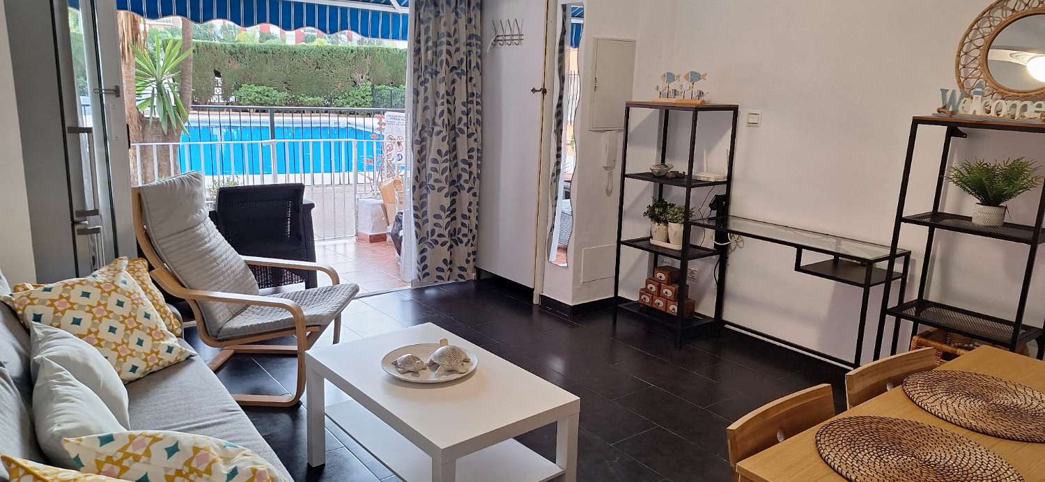 MEDIA TEMPORADA SE ALQUILA  DESDE 01/10/26-30.03.27  BONITO APARTAMENTO EN TORREMOLINOS