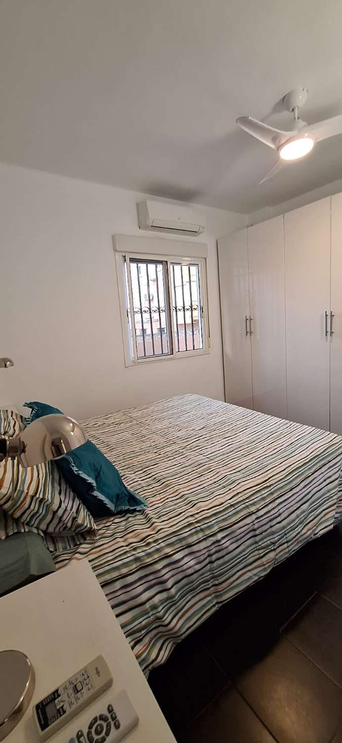 MEDIA TEMPORADA SE ALQUILA  DESDE 01/10/26-30.03.27  BONITO APARTAMENTO EN TORREMOLINOS