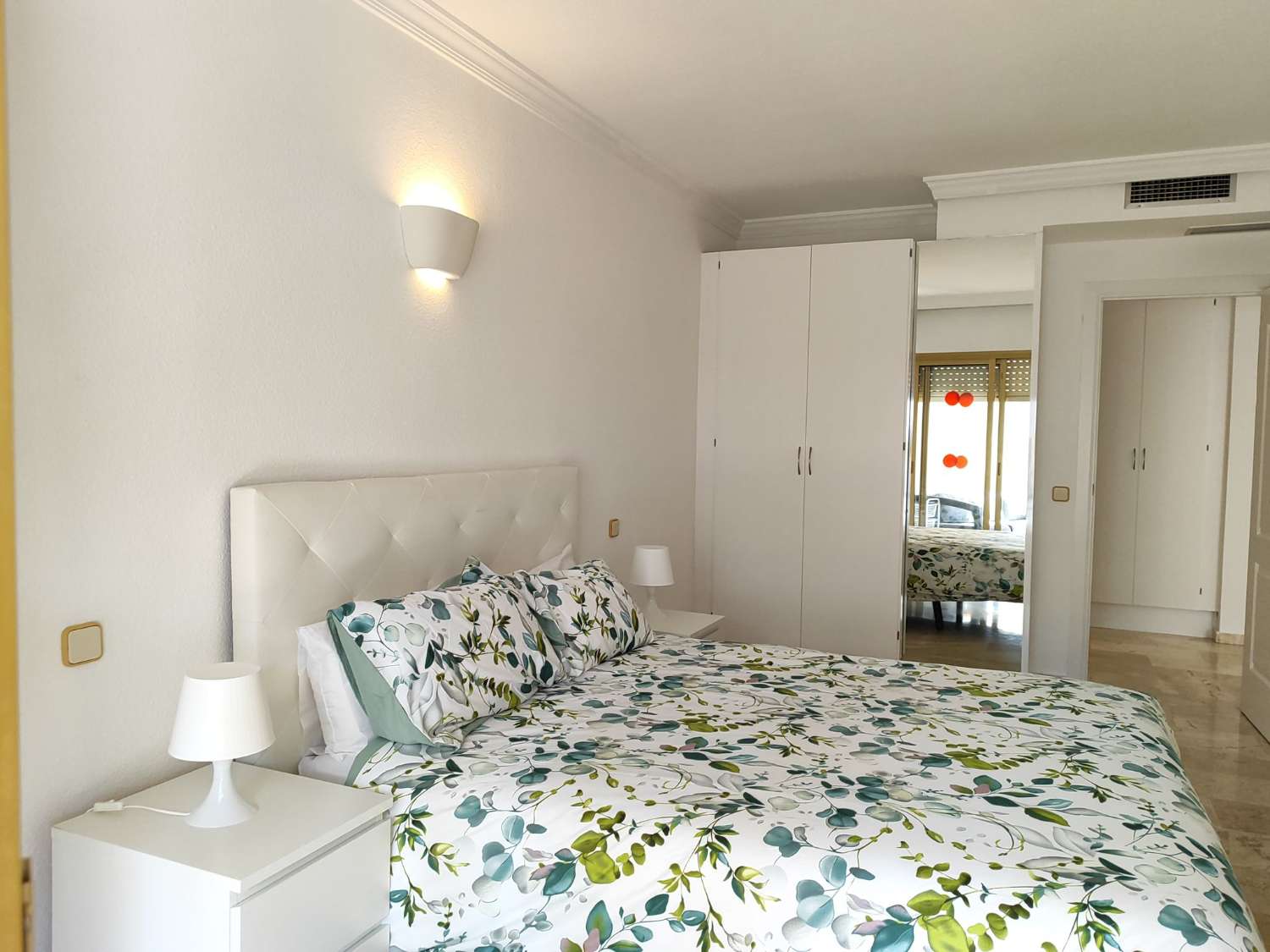 SE ALQUILA DESDE 1.9.26 - 30.6..27 MAGNIFICO APARTAMENTO CON VISTAS AL MAR EN FUENGIROLA