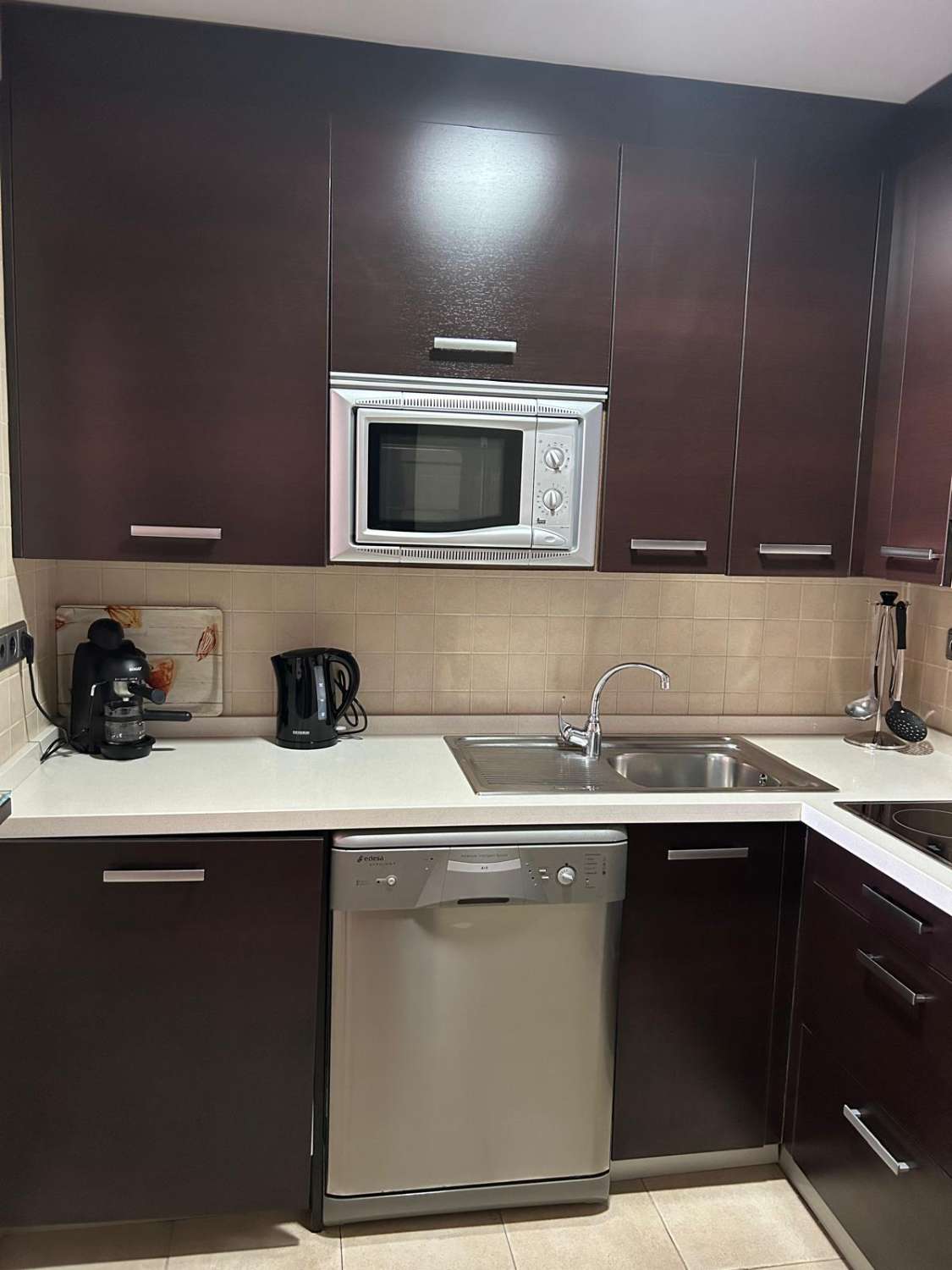 SE ALQUILA DESDE  17/03/2026 - 30/06/2026  y DE  1.10.26-20.12.26 y DE 16.1.27-30.6.27  PRECIOSO APARTAMENTO CON VISTAS AL MAR EN BENALMADENA COSTA