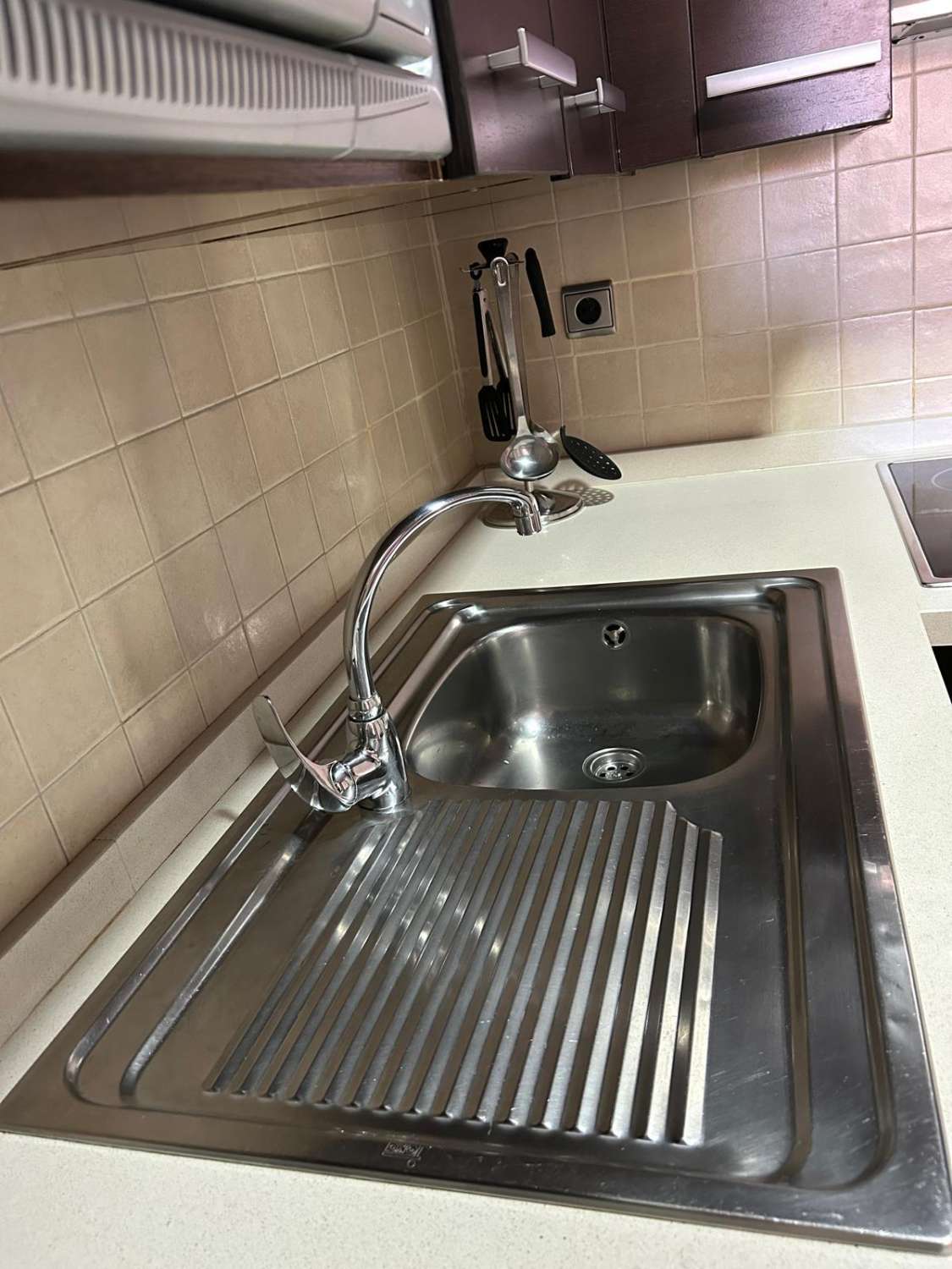 SE ALQUILA DESDE  17/03/2026 - 30/06/2026  y DE  1.10.26-20.12.26 y DE 16.1.27-30.6.27  PRECIOSO APARTAMENTO CON VISTAS AL MAR EN BENALMADENA COSTA