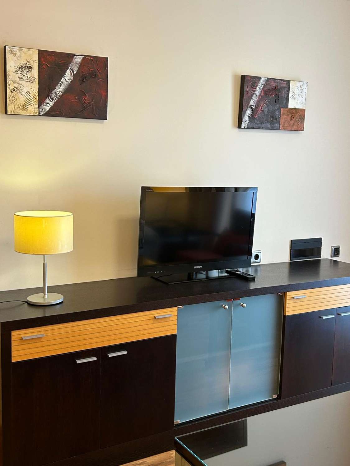 SE ALQUILA DESDE  17/03/2026 - 30/06/2026  y DE  1.10.26-20.12.26 y DE 16.1.27-30.6.27  PRECIOSO APARTAMENTO CON VISTAS AL MAR EN BENALMADENA COSTA