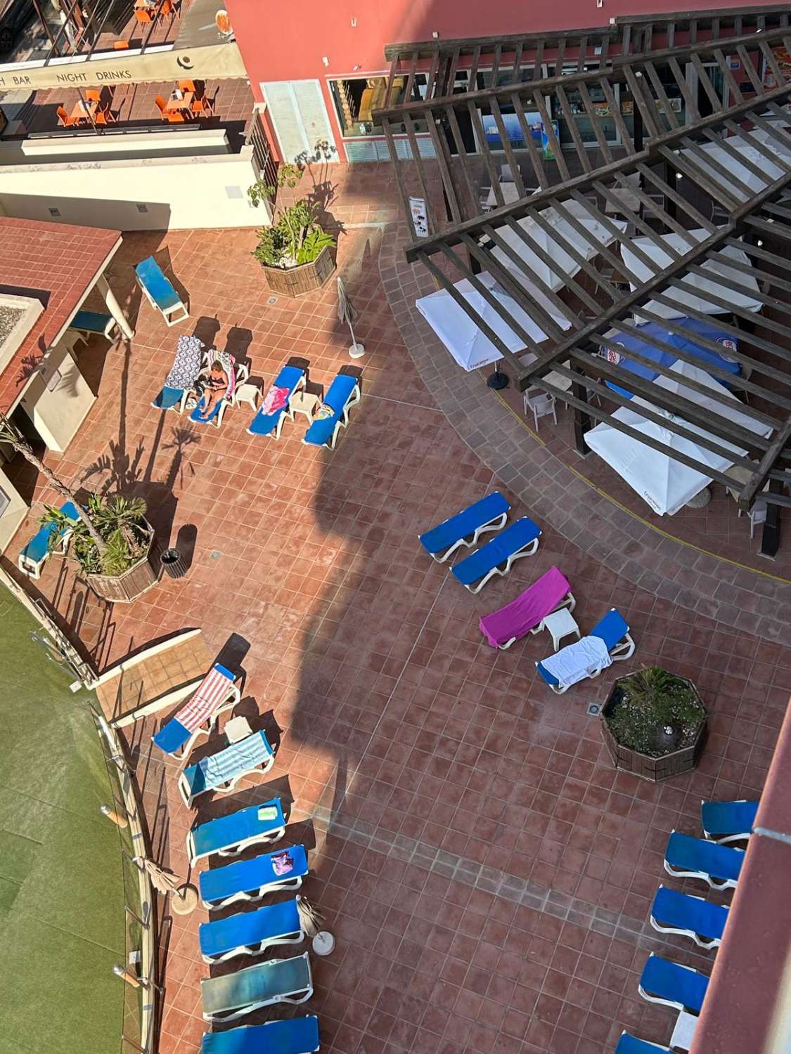 SE ALQUILA DESDE  17/03/2026 - 30/06/2026  y DE  1.10.26-20.12.26 y DE 16.1.27-30.6.27  PRECIOSO APARTAMENTO CON VISTAS AL MAR EN BENALMADENA COSTA