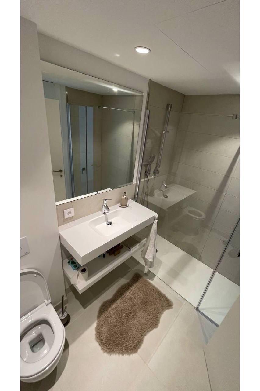 se vende magnifico apartamento en el Higueron con vistas al mar